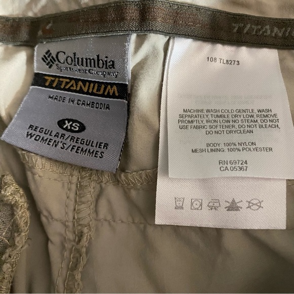 Columbia Titanium Convertible Pants Women Size XS Beige Cargo Pockets Outdoor - Picture 3 of 8